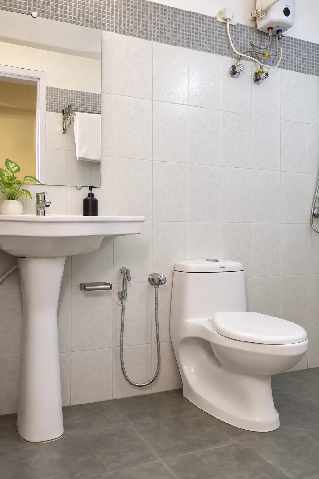 Modern Bathroom